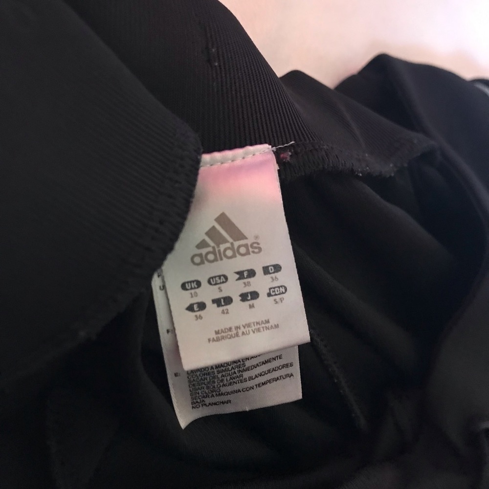 Adidas Cropped Sweats with Pastel Green Stripes - Picture 9 of 10